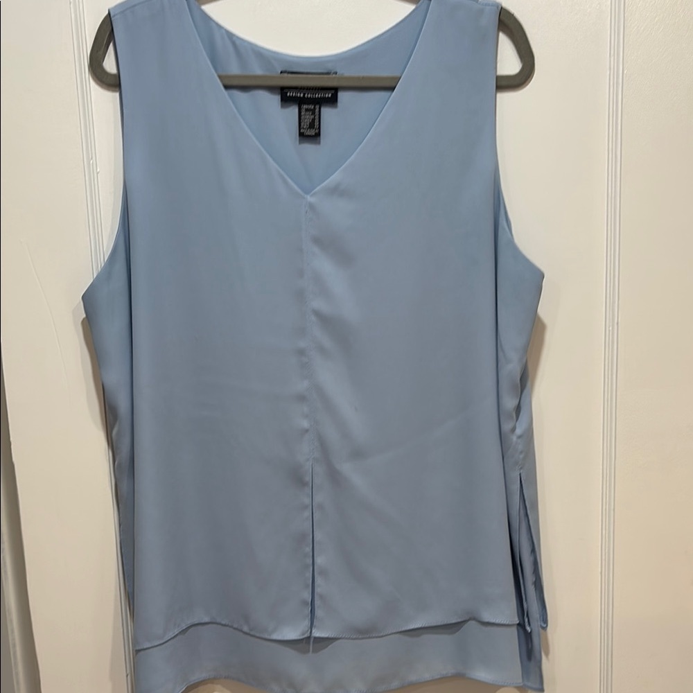 Frank Lyman Design Blue Sleeveless Blouse